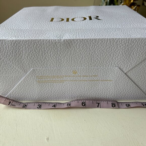 Authentic White Dior Paper Bag - Picture 4 of 7